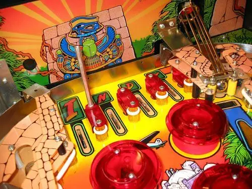 Indiana Jones Pinball Machine (1993) by Williams